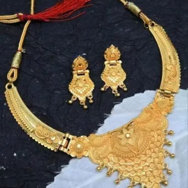 Elegant Gold-Plated Traditional Floral Choker Jewellery Set